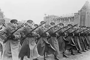 Bayonet Prints: Infantrymen March in Moscow