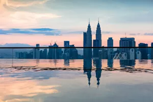 Images Dated 9th May 2018: Infinity pool and skyline, Kuala Lumpur, Malaysia