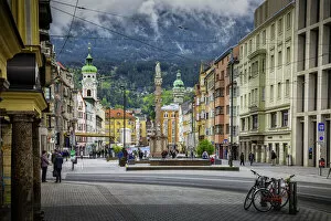 Images Dated 7th May 2017: Innsbruck town square