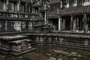 Images Dated 5th October 2015: Inside Angkor Wat main complex