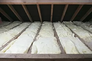 Insulation blanket in roof