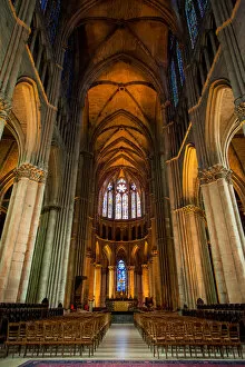 Images Dated 25th October 2013: Interior of Notre-Dame de Reims, Reims Cathedral