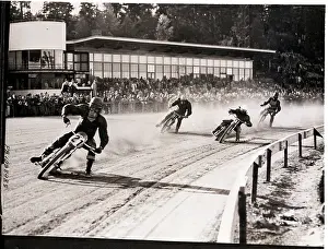 Global Prints: International Moto-Race