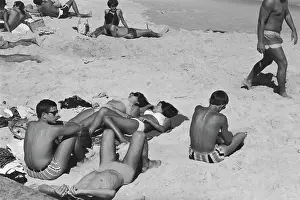 Huty24928 Prints: Ipanema Beach