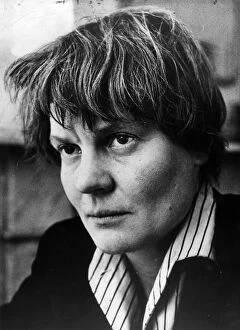 Images Dated 25th April 2016: Iris Murdoch