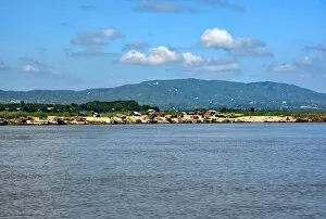 Images Dated 4th January 2016: Irrawaddy river landscape Myanmar