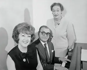 Irving Berlin with Annie, Get Your Gun Cast Members