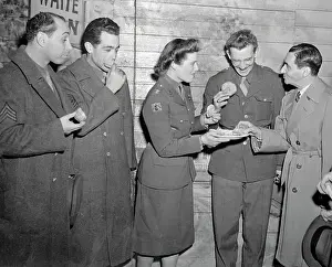 Irving Berlin and Mary Churchill with English Soldiers