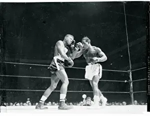 Isaac Logart and Virgil Akins Boxing