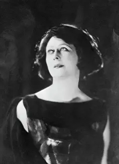Isadora Duncan Posing