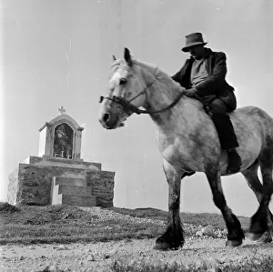 Effigy Prints: Island Horseman