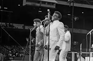 R And B Prints: The Isley Brothers At Yankee Stadium