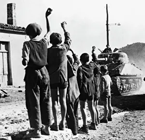 Italian Children Wave To British Tank