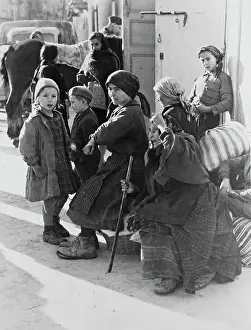 Huty32801 Prints: Italian Refugees, 1943