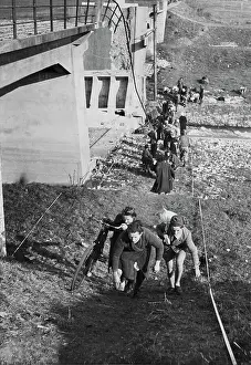 Huty32801 Prints: Italians Cross Canal, 1944