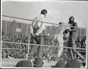 Jack Johnson in the Ring with Jim Flynn