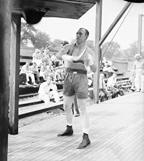 Jack Sharkey Trains with Bag