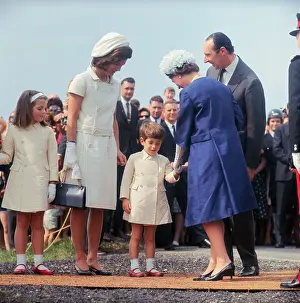 Jackie Kennedy and Children with Queen Elizabeth