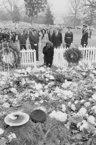 Democrat Prints: Jackie Kennedy Visiting President's Grave