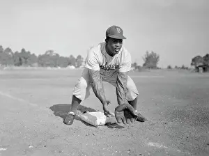 Crouching Prints: Jackie Robinson Crouching Over Base