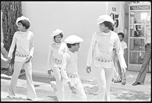 Huty 16613 Prints: Jacksons At ABC