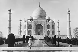 Jacqueline Kennedy in Front of the Taj Mahal