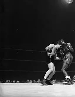 Jake LaMotta Punching Tommy Bell