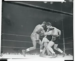 Jake LaMotta and Tommy Bell Fighting