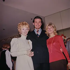 Huty35029 Prints: James Brolin & Jane Cameron Agee