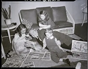 Chester Prints: James Dewey And His Grandchildren