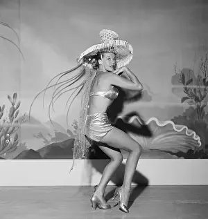 Beachwear Prints: Janis Paige Dancing in a Bikini