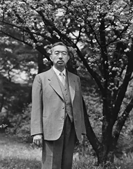 Pensive Prints: Japan's Emperor Hirohito