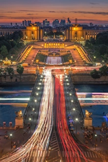 Images Dated 11th June 2014: Jardins di trocadero from Eiffel tower