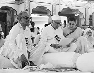 Mumbai Prints: Jawaharlal Nehru with Indira Gandhi