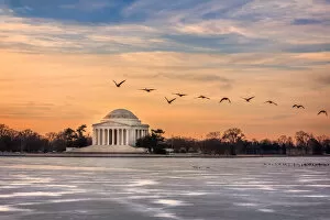Images Dated 2nd February 2014: Jefferson Memorial at sunrise
