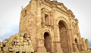 Images Dated 25th January 2016: Jerash South Gate or Hadrians Arch