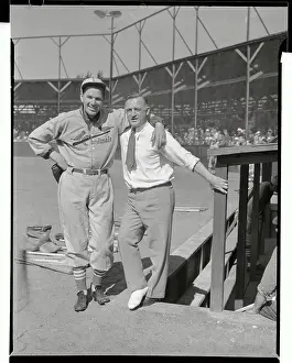 Jerome Dean Hugging Franky Frisch