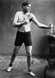 Paterson Prints: Jess Willard in Boxing Stance
