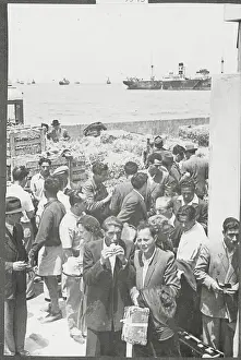 Palestine Prints: Jewish Immigrants Waiting at Port