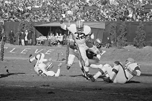 Jim Brown Running with Football