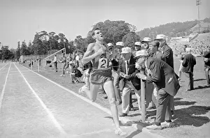 Jim Ryun Coming to Finish Line