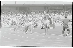 Wichita Prints: Jim Ryun Looking Behind Him