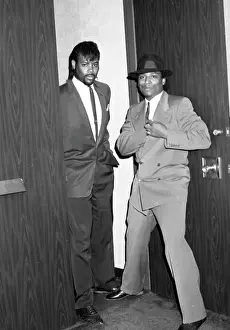 8 1 18 Ochs Prints: Jimmy Jam and Terry Lewis Visit Right On! Magazine Offices