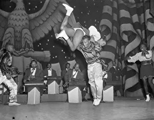 Jitterbug Prints: Jitterbugging at Loew's Victoria Theater