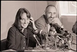 Joan Baez and Ira Sandperl at Press Conference