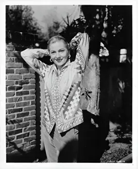 Lac0041 Prints: Joan Fontaine