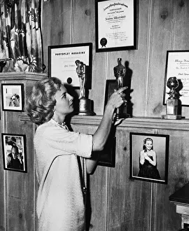 Joanne Woodward Arranging Awards