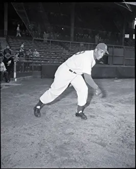 Joseph Black Prints: Joe Black Throwing a Pitch
