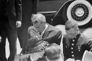 Hearse Prints: Joe DiMaggio Mourning