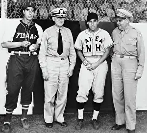 Autograph Prints: Joe DiMaggio and Pee Wee Reese at Army-Navy Baseball Game